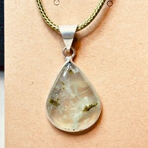 925 Sterling Silver Plated Prehnite Crystal Pear Shaped Genuine Stone EUC